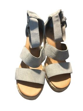 Dolce Vita Dolcetta Womens Grey Faux Suede Espadrille Wedge Sandals Size 8 GUC
